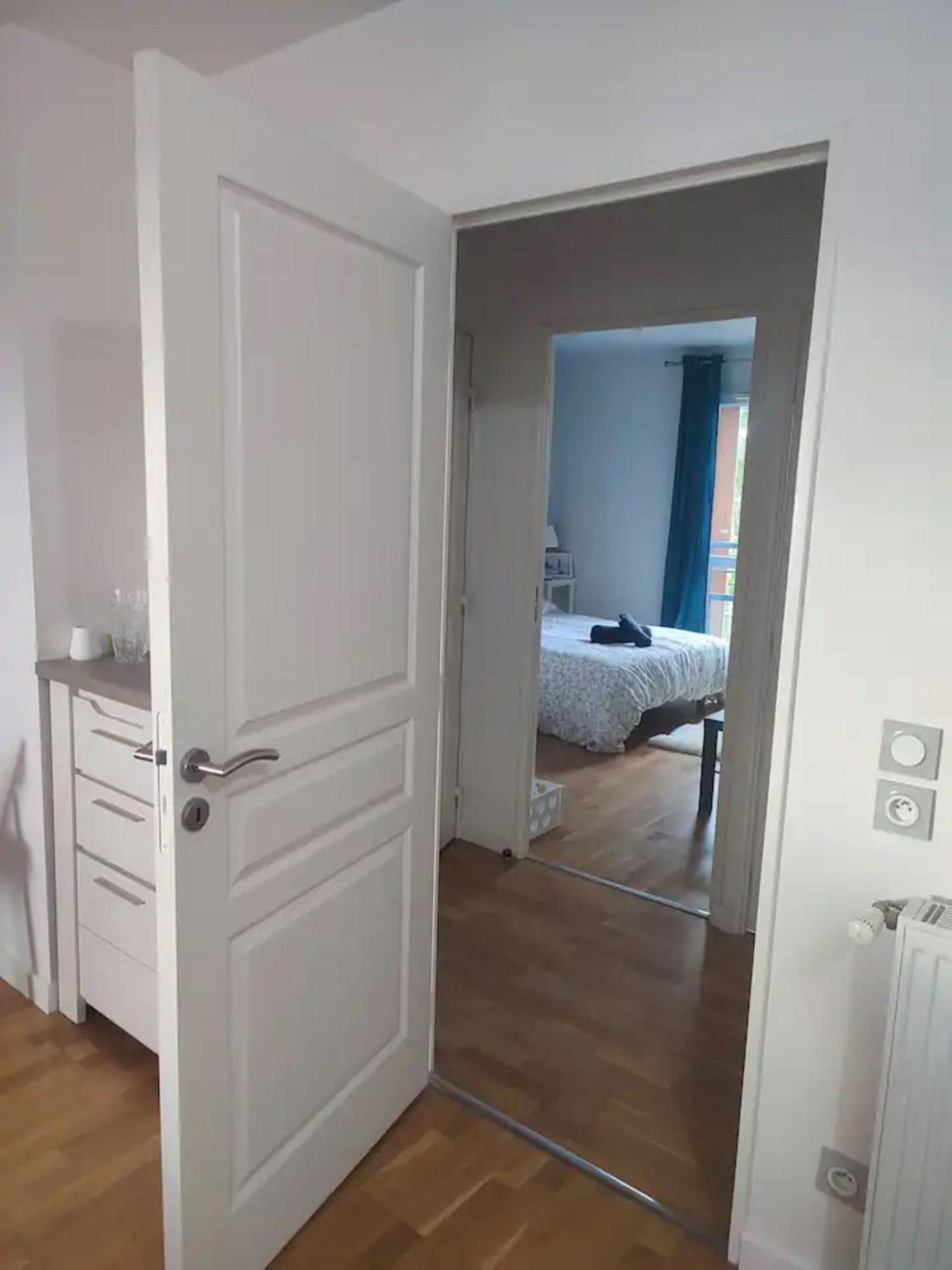 A 10 Mins D'Aeroport D'Orly Logement Lumineux Chaleureux Атіс-Монс Екстер'єр фото